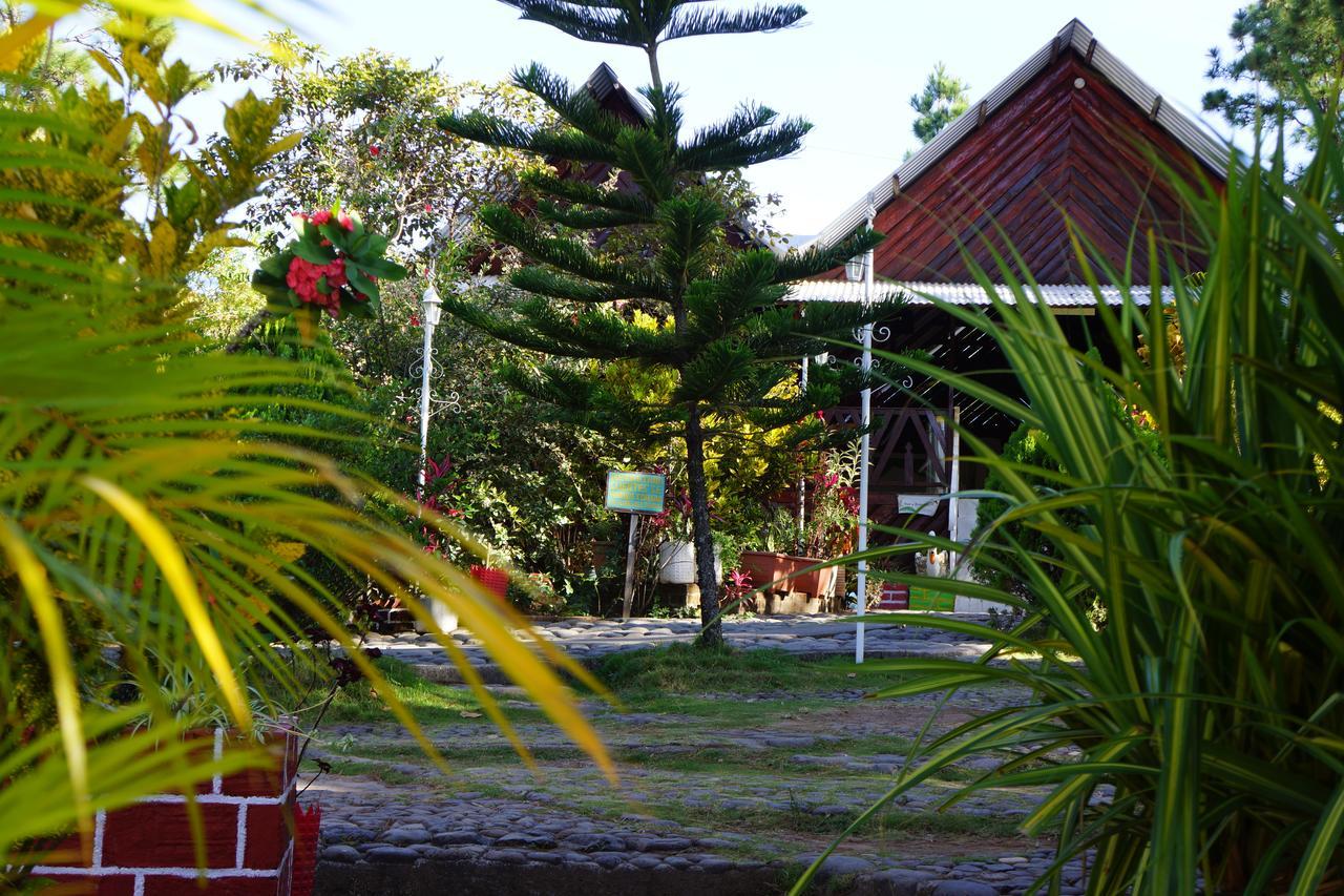 Hotel Y Restaurante Las Margaritas Perquín Exterior foto