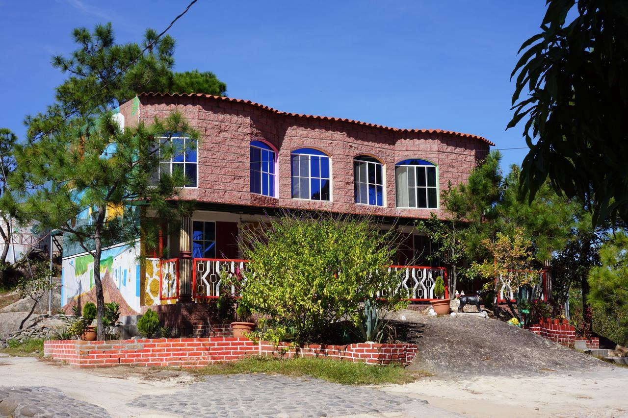 Hotel Y Restaurante Las Margaritas Perquín Exterior foto